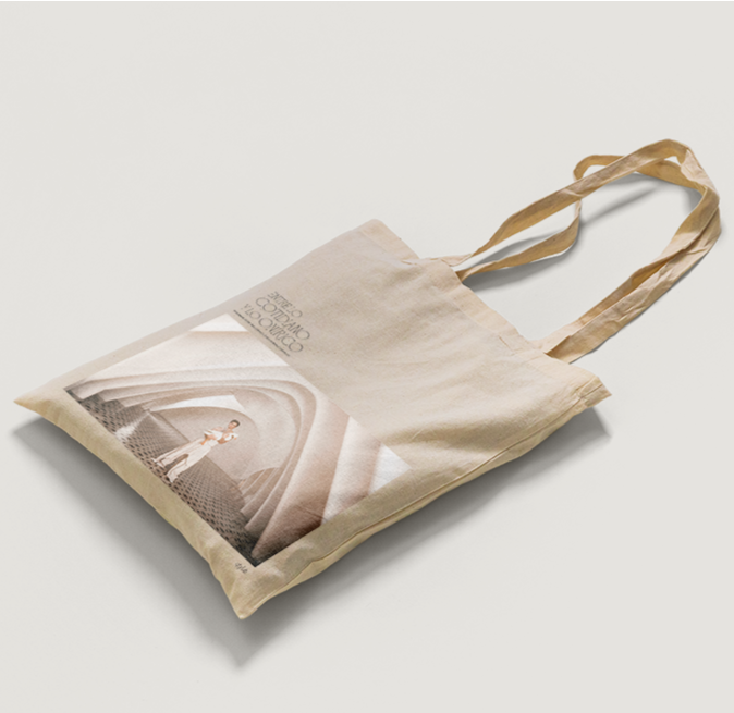 Totebag Entre lo cotidiano y lo onírico "Guillermo, la Oca y Gaudí"