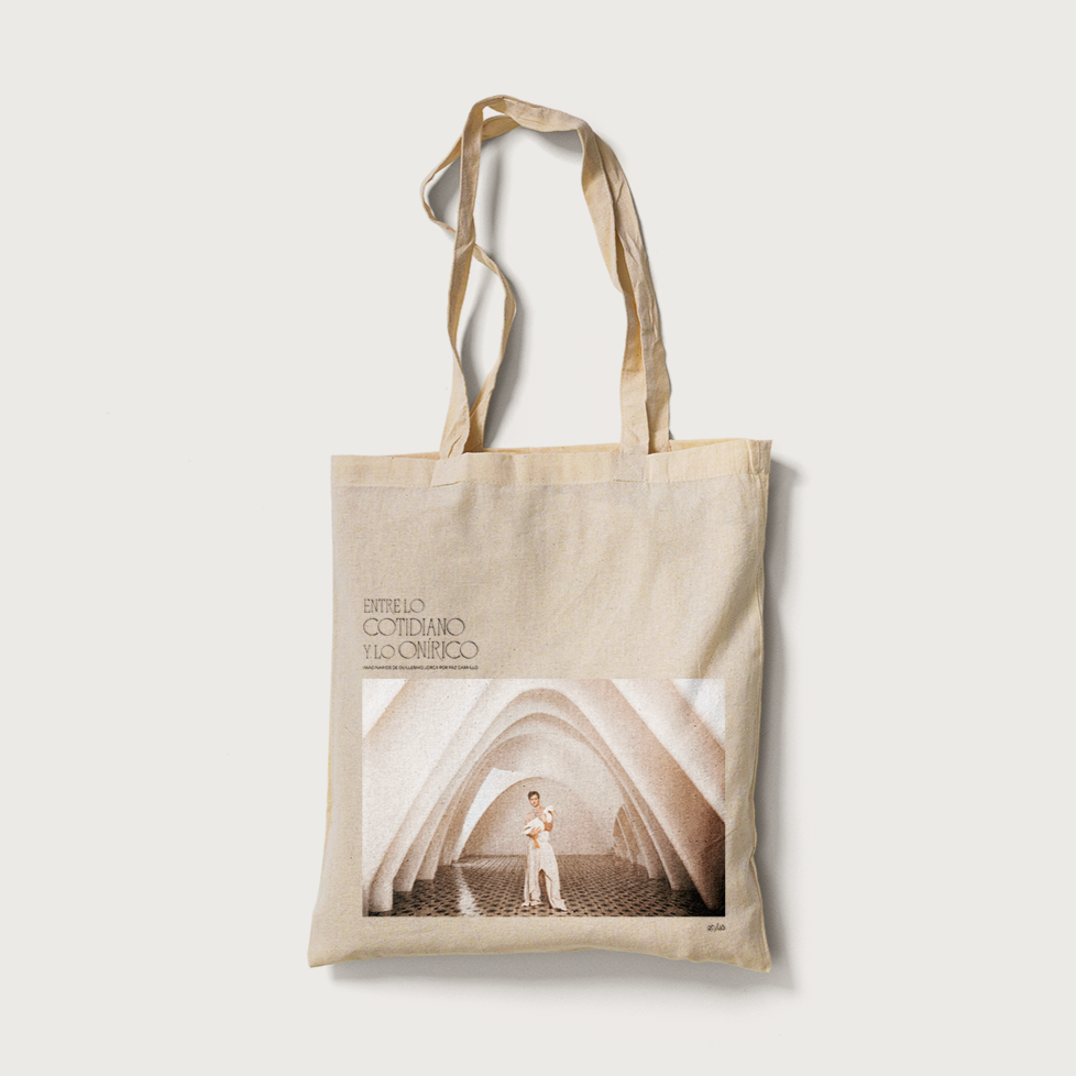 Totebag Entre lo cotidiano y lo onírico "Guillermo, la Oca y Gaudí"