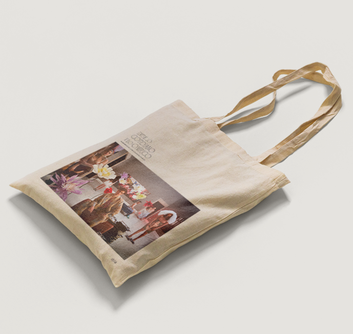 Totebag Entre lo cotidiano y lo onírico "Donde habitan las flores y los demonios"